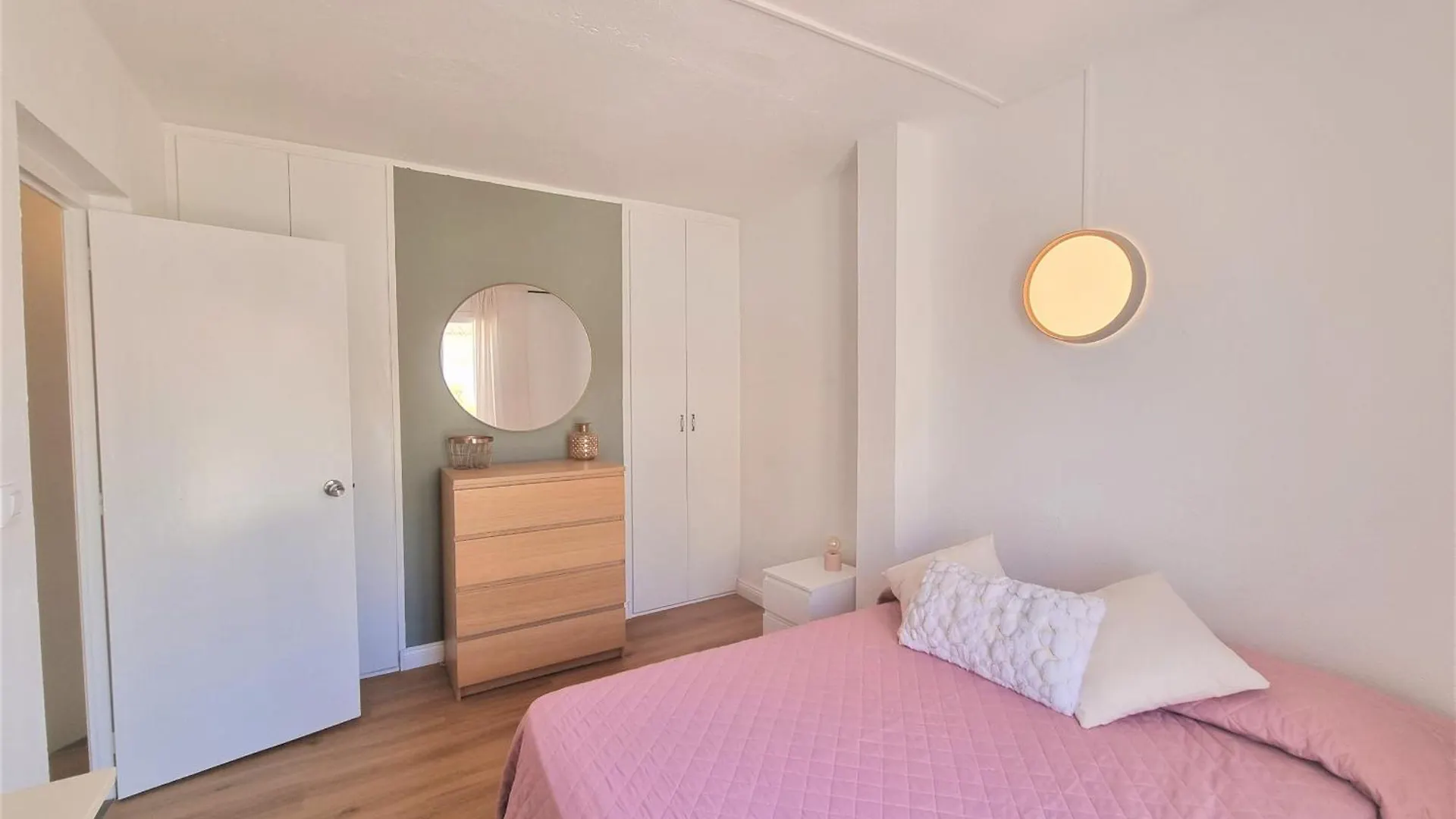 Holiday Home Marisol L' Escala ヴィラ
